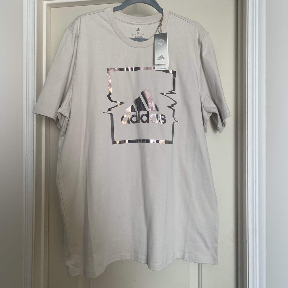 adidas T-Shirt Men's XL Beige Liquid Foil Graphic Short Sleeve